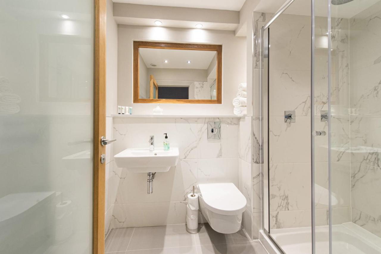 Harrogate Serviced Apartments ภายนอก รูปภาพ