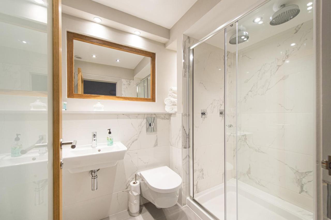Harrogate Serviced Apartments ภายนอก รูปภาพ