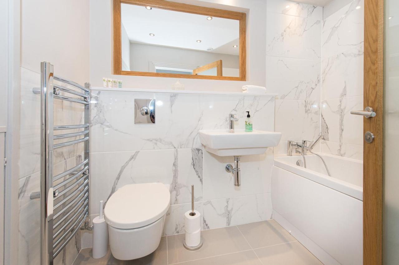 Harrogate Serviced Apartments ภายนอก รูปภาพ